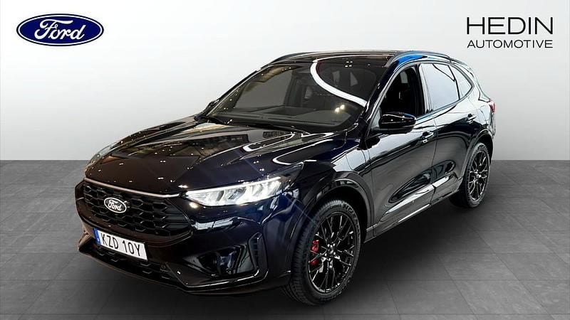 Svart (black) Ny 2025 Ford Kuga ST-Line X SUV | 543 000 kr - Bild 1/4