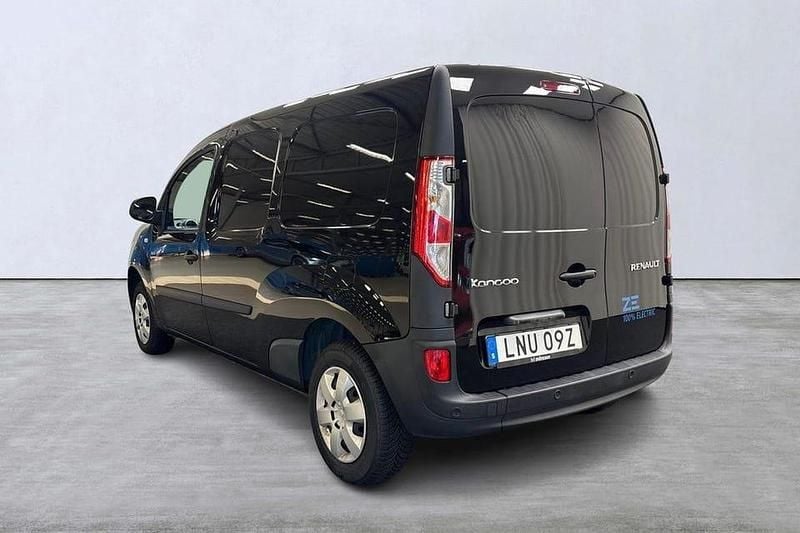 Begagnad Renault Kangoo 44 kW (60 HK) 2021 Svart Van