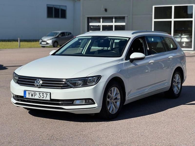 Begagnad VW Passat 150 HK (110 kW) 2018 Vit Kombi