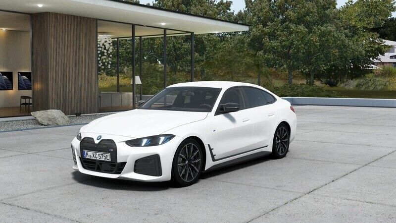 Vit (mineralvit metallic) Begagnad 2024 BMW i4 Efficient Dynamics Sedan | 769 900 kr - Bild 1/4