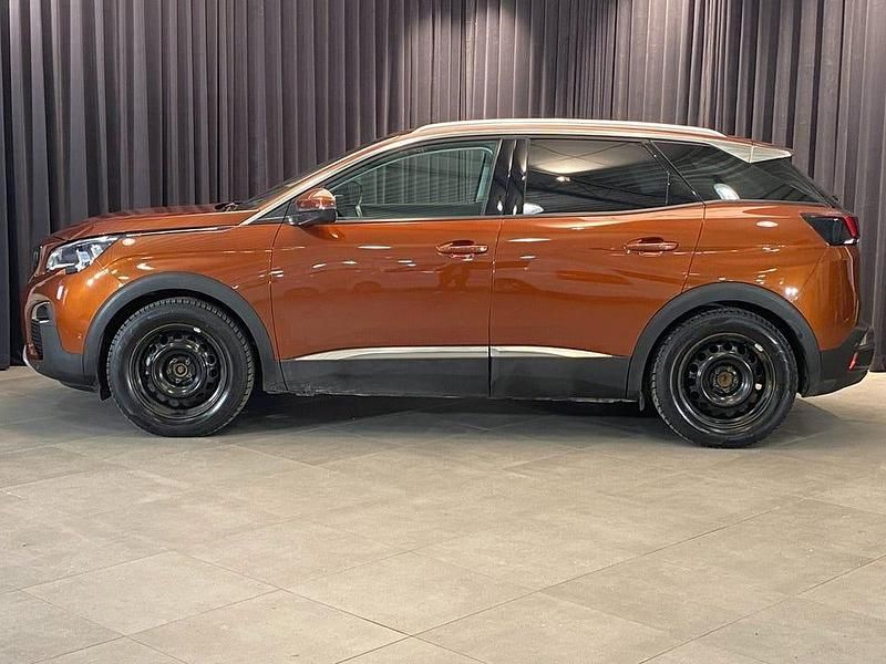 Begagnad Peugeot 3008 Allure 120 HK (88 kW) 2017 Brun cuprite SUV