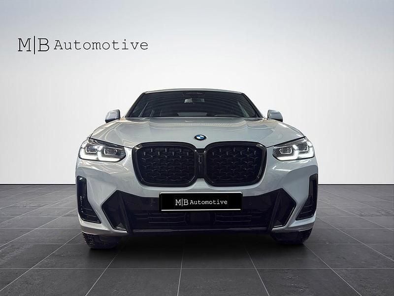 Begagnad BMW X4 M Sport 184 HK (135 kW) 2024 Grå SUV
