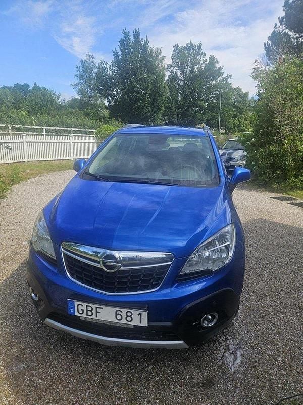 Blå Begagnad 2013 Opel Mokka SUV | 84 000 kr (Bra pris) - Bild 1/4