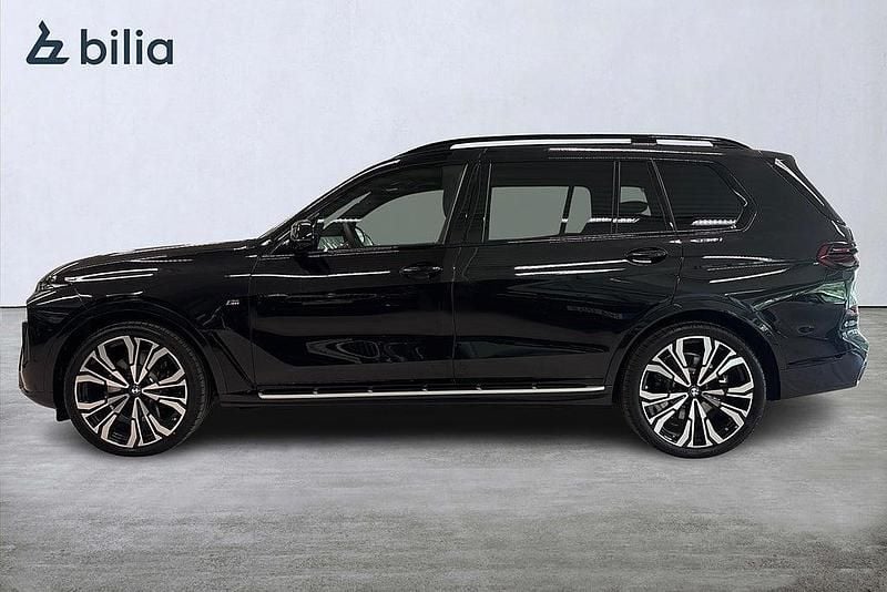 Begagnad BMW X7 M Sport 353 HK (259 kW) 2025 Svart SUV