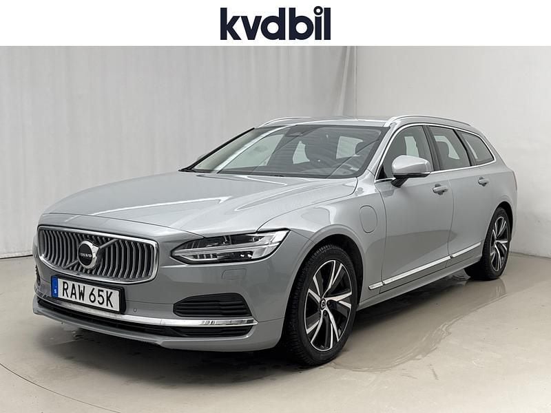 Begagnad Volvo V90 2024 Grå Kombi
