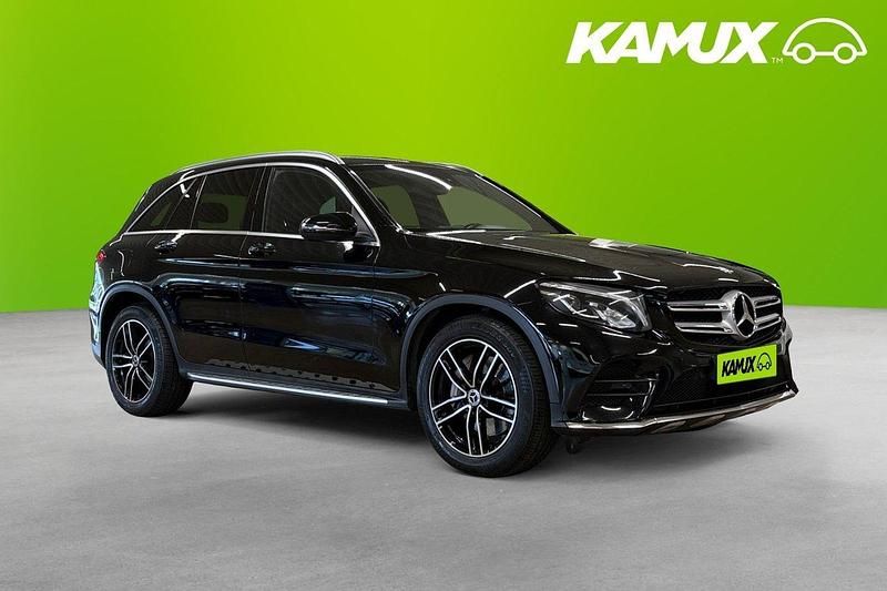 Svart Begagnad 2017 Mercedes GLC220 AMG SUV | 239 800 kr (Marknadspris) - Bild 1/3