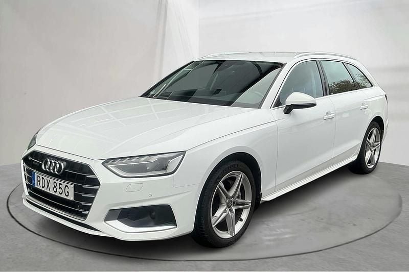 Vit Begagnad 2020 Audi A4 Advanced Kombi | 219 000 kr (Bra pris) - Bild 1/4