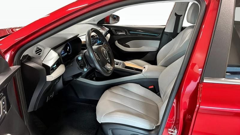 Begagnad MG MG5 EV Luxury 114 kW (156 HK) 2022 Röd (red) Kombi