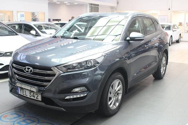 Mörkgrå Begagnad 2016 Hyundai Tucson SUV | 116 900 kr (Superpris) - Bild 1/4