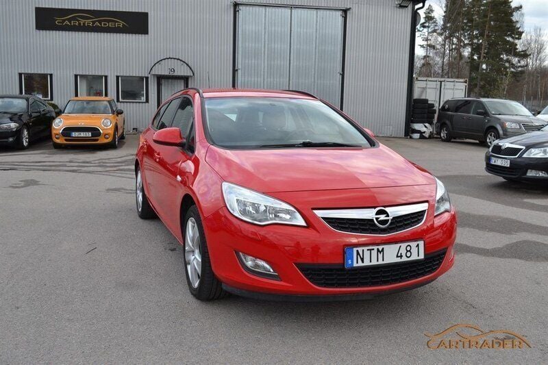 Röd Begagnad 2011 Opel Astra Enjoy Kombi | 57 000 kr (Marknadspris) - Bild 1/4
