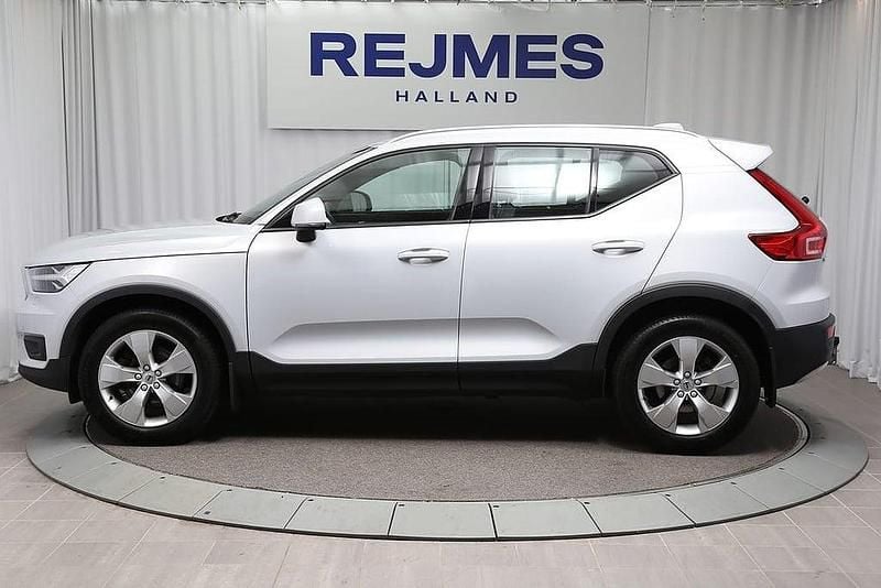 Begagnad Volvo XC40 Pro 200 HK (147 kW) 2021 Silver SUV