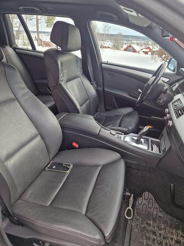 Begagnad BMW 530 235 HK (172 kW) 2009 Kombi