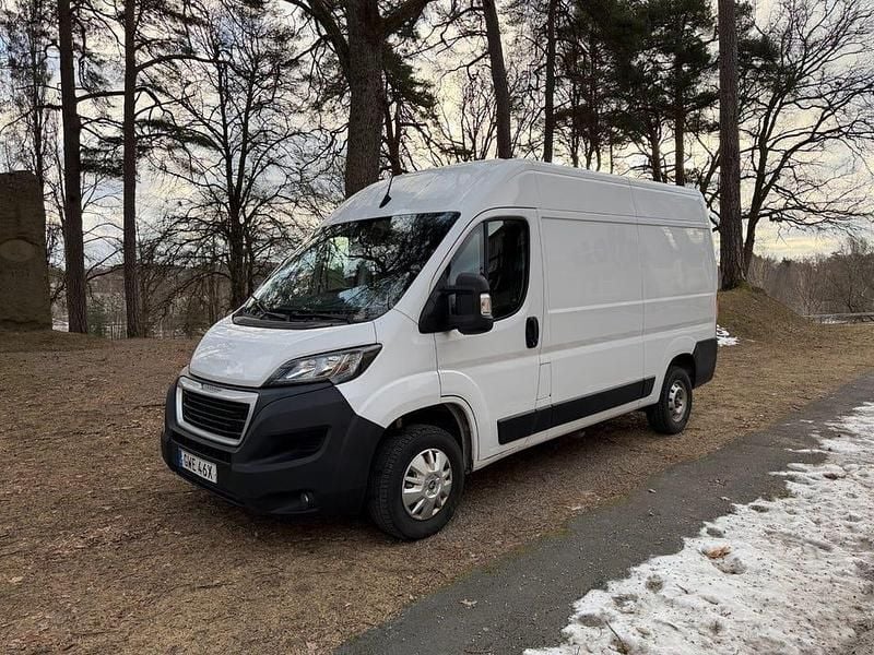 Begagnad Peugeot Boxer 140 HK (102 kW) 2022 Vit Van