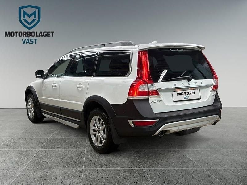 Begagnad Volvo XC70 Momentum 181 HK (133 kW) 2015 Vit Kombi