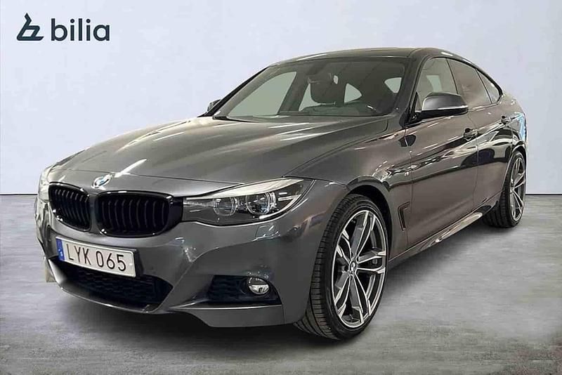 Grå Begagnad 2017 BMW 320 Gran Turismo Halvkombi | 174 900 kr (Marknadspris) - Bild 1/1