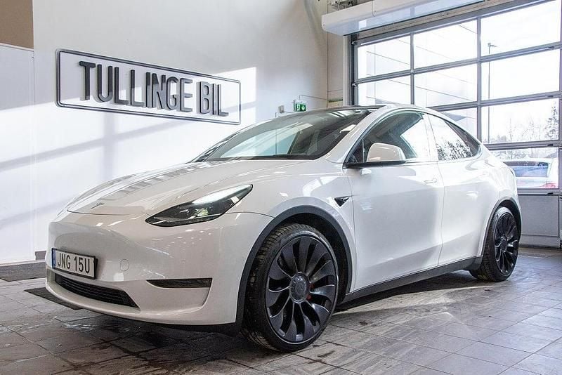 Begagnad Tesla Model Y Performance 392 kW (534 HK) 2022 Vit SUV