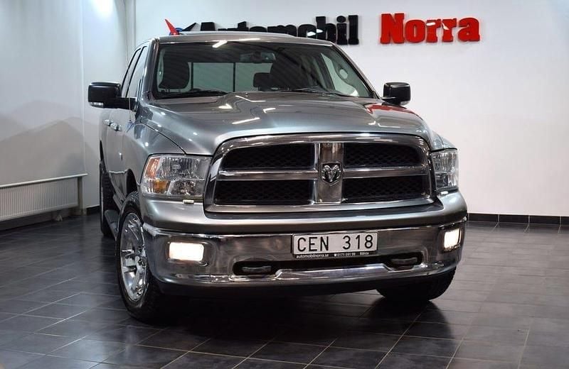 Grå Begagnad 2009 Dodge Ram Pickup | 169 900 kr (Marknadspris) - Bild 1/3