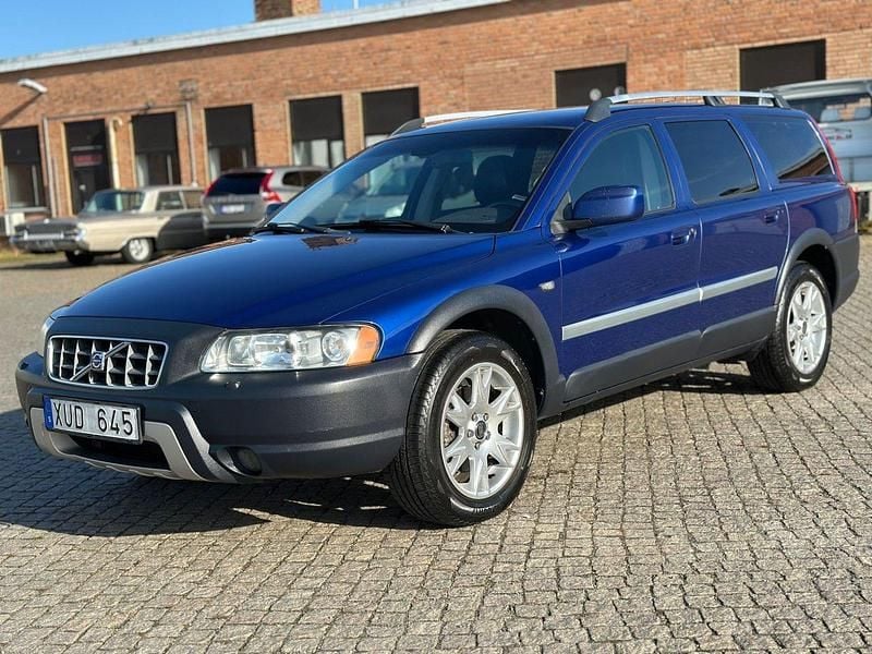 Blå Begagnad 2006 Volvo XC70 Ocean Race SUV | 69 900 kr (Lite dyr) - Bild 1/4