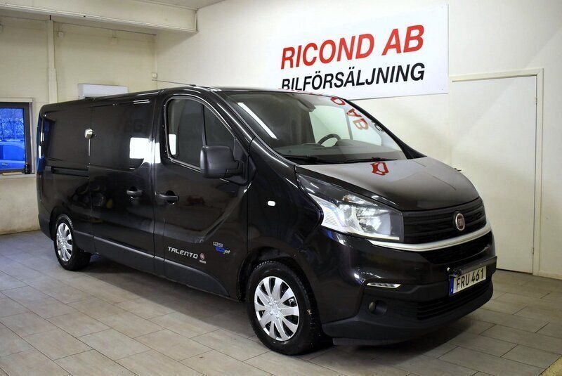 Svart (svartmet) Begagnad 2017 Fiat Talento Van | 99 900 kr (Lite dyr) - Bild 1/4