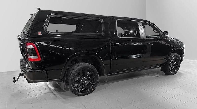 Begagnad RAM 1500 395 HK (290 kW) 2020 Metallic Pickup