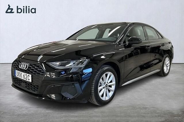 Begagnad Audi A3 Proline 151 HK (111 kW) 2023 Brilliantsvart Sedan
