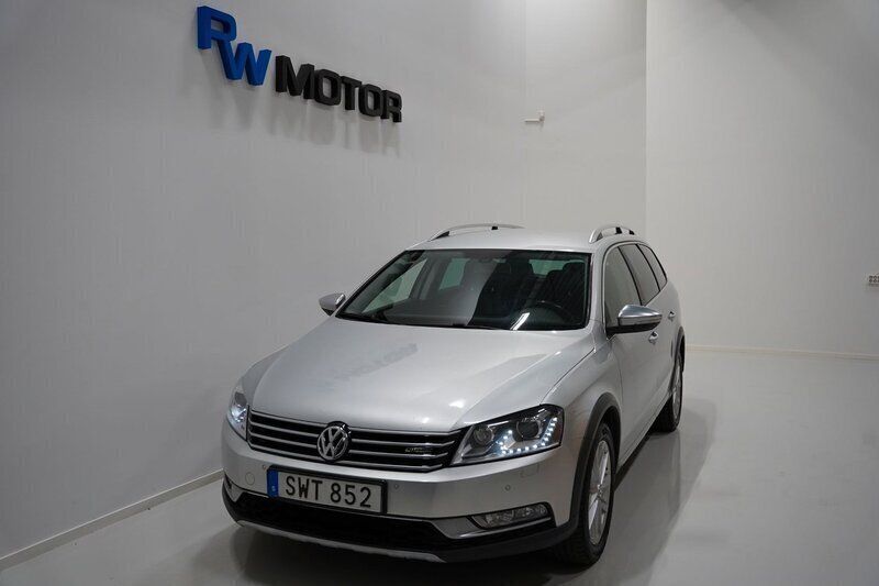 Silver Begagnad 2014 VW Passat Alltrack Kombi | 78 900 kr (Marknadspris) - Bild 1/4