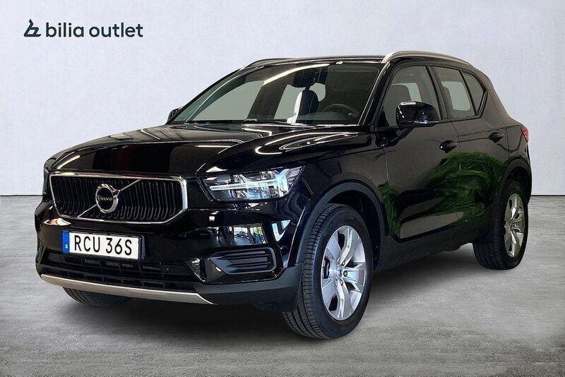 Svart Begagnad 2022 Volvo XC40 Momentum SUV | 289 900 kr (Superpris) - Bild 1/3