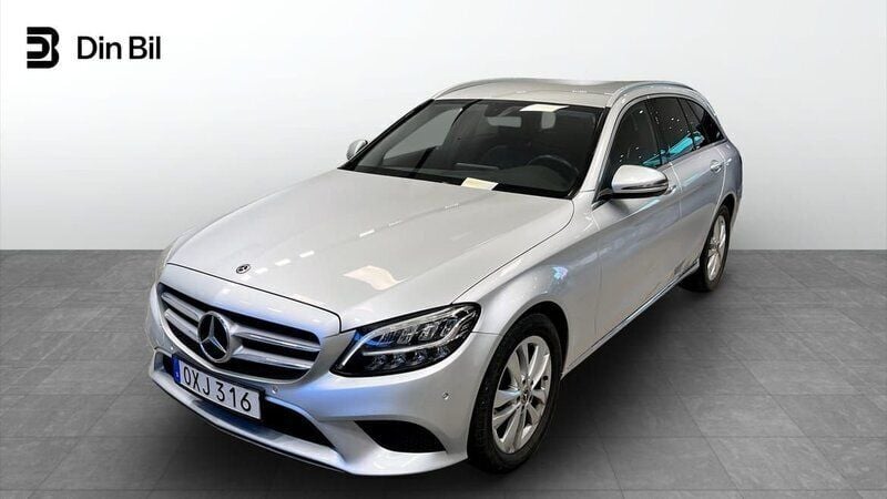 Silver Begagnad 2018 Mercedes C220 Kombi | 239 900 kr (Bra pris) - Bild 1/4