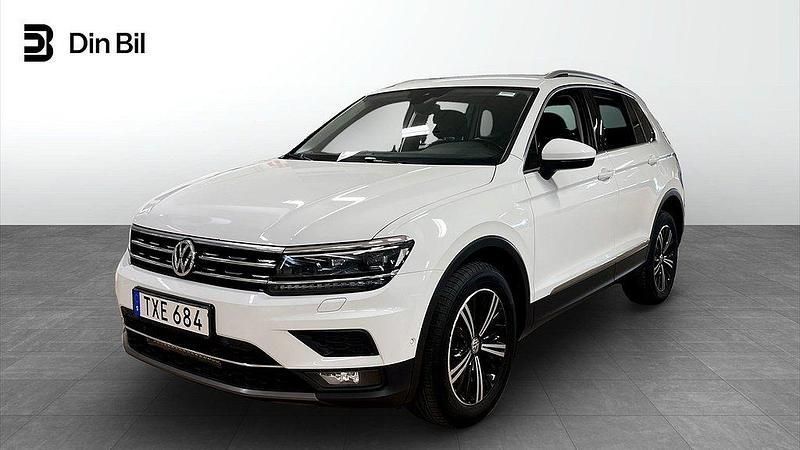 Vit (pure white) Begagnad 2018 VW Tiguan SUV | 229 500 kr (Marknadspris) - Bild 1/4