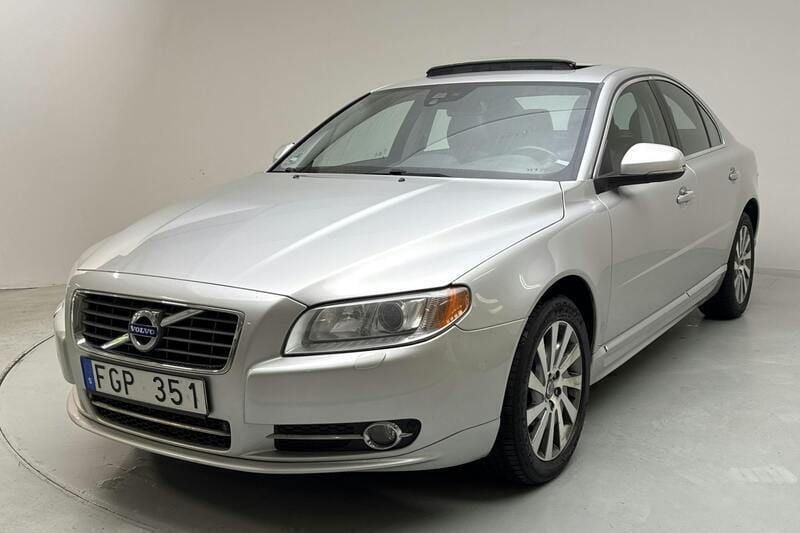Ljusgrå Begagnad 2012 Volvo S80 Summum Sedan | 95 000 kr - Bild 1/4