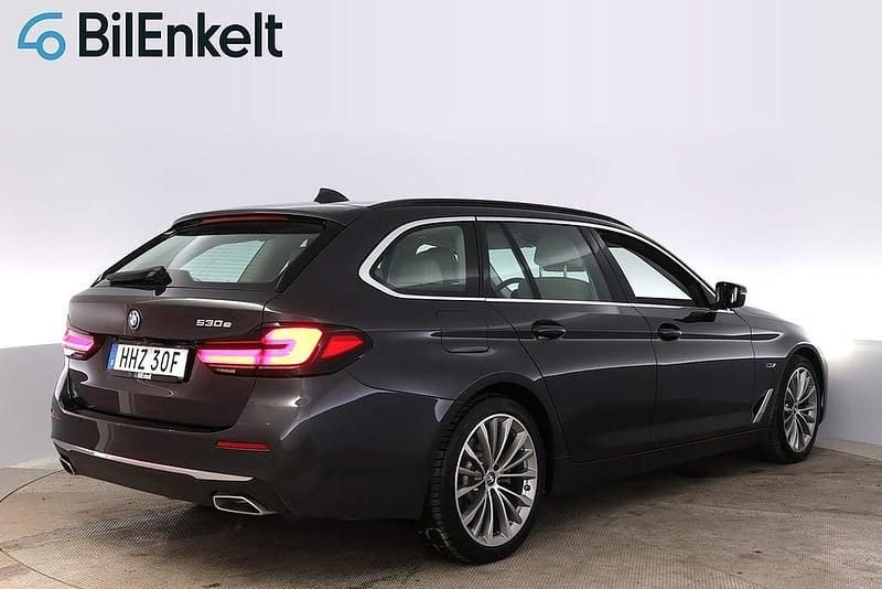 Begagnad BMW 530e 184 HK (135 kW) 2023 Grå Kombi