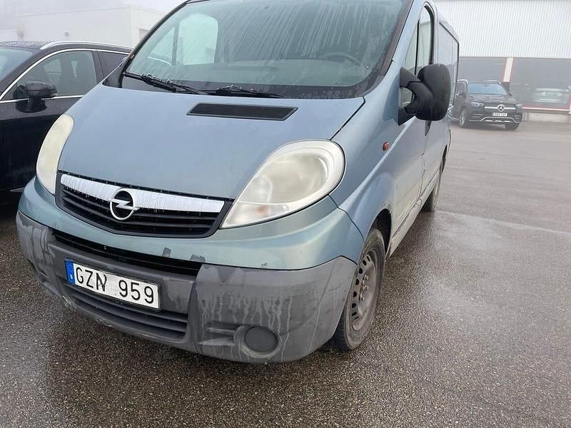 Grå metallic Begagnad 2008 Opel Vivaro Van | 49 000 kr (Marknadspris) - Bild 1/1