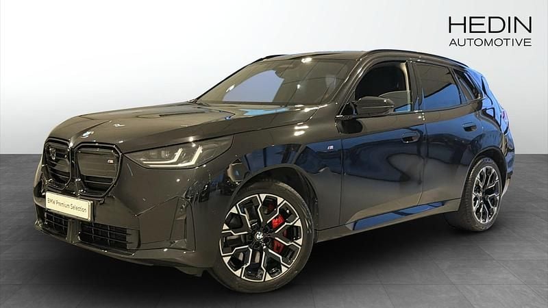 Svart (black) Begagnad 2025 BMW X3 Comfort Edition SUV | 898 700 kr - Bild 1/4