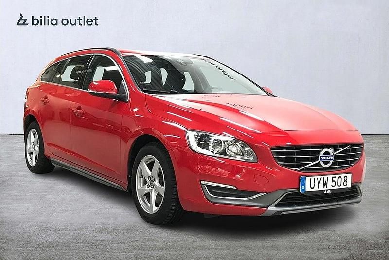 Begagnad Volvo V60 Momentum 181 HK (133 kW) 2014 Röd Kombi