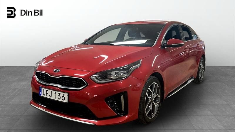 Begagnad Kia ProCeed 140 HK (102 kW) 2019 Röd Kombi