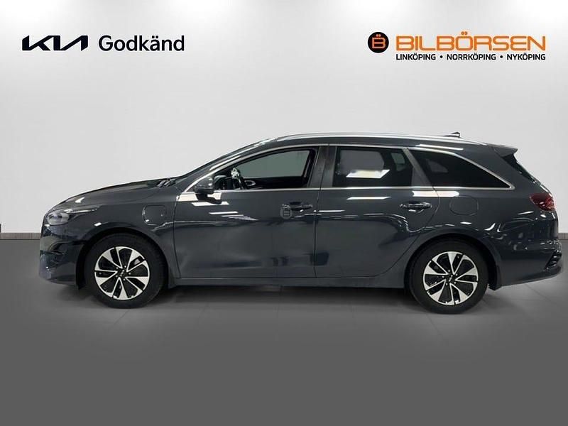 Begagnad Kia Ceed Sportswagon Advance 105 HK (77 kW) 2021 Grå Kombi