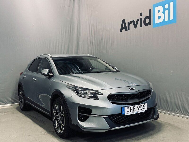 Grå Begagnad 2019 Kia XCeed Advance SUV | 207 700 kr (Marknadspris) - Bild 1/3