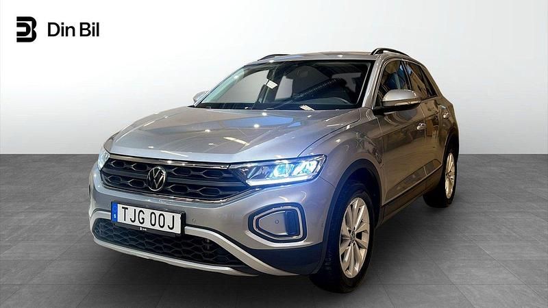 Silver Begagnad 2024 VW T-Roc Life SUV | 329 900 kr (Dyr) - Bild 1/4