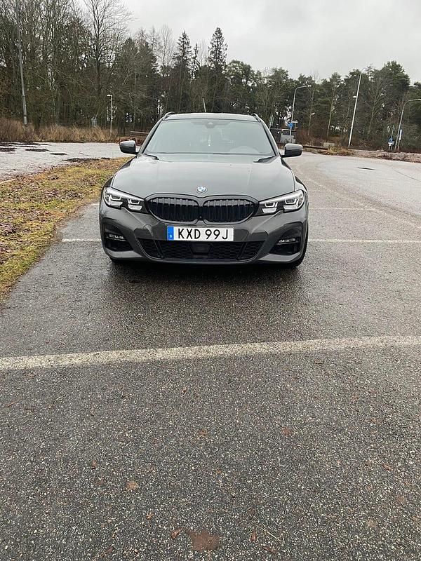 Begagnad BMW 330 M Sport 292 HK (214 kW) 2021 Kombi