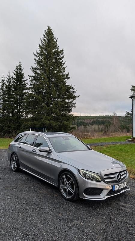 Begagnad Mercedes 220 170 HK (125 kW) 2016