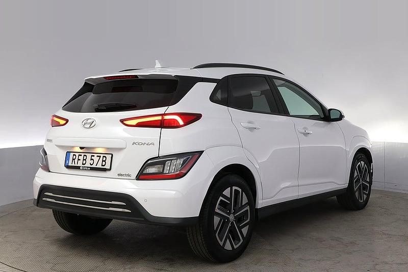 Begagnad Hyundai Kona 100 kW (136 HK) 2022 Vit SUV