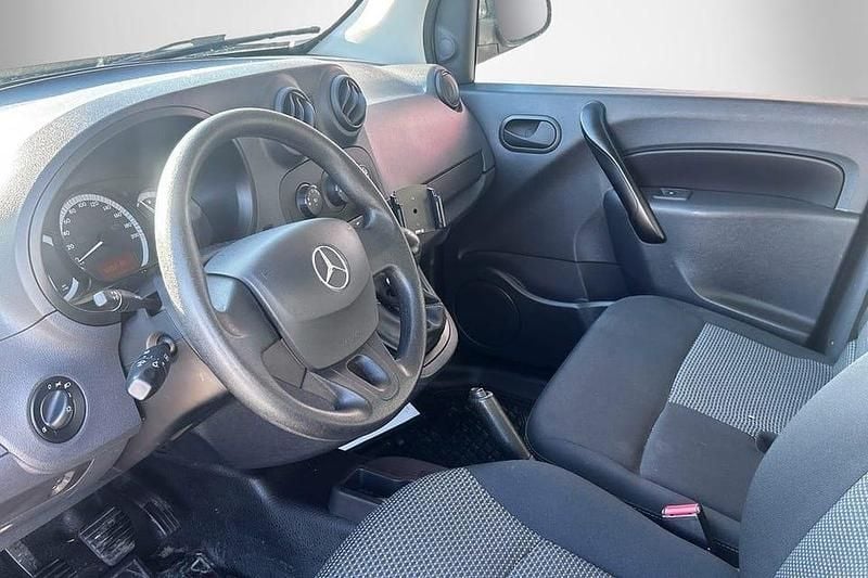 Begagnad Mercedes Citan 109 95 HK (69 kW) 2019 Svart Van
