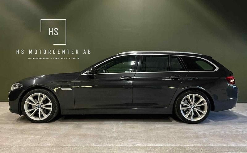 Grå Begagnad 2015 BMW 530 M Sport Kombi | 189 900 kr (Bra pris) - Bild 1/4