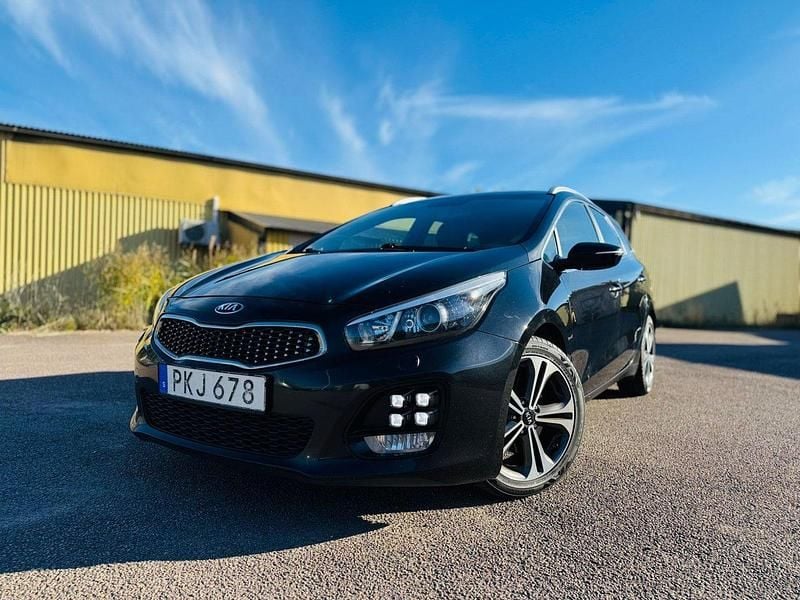 Svart Begagnad 2017 Kia Ceed Sportswagon GT-Line Kombi | 95 000 kr (Bra pris) - Bild 1/4