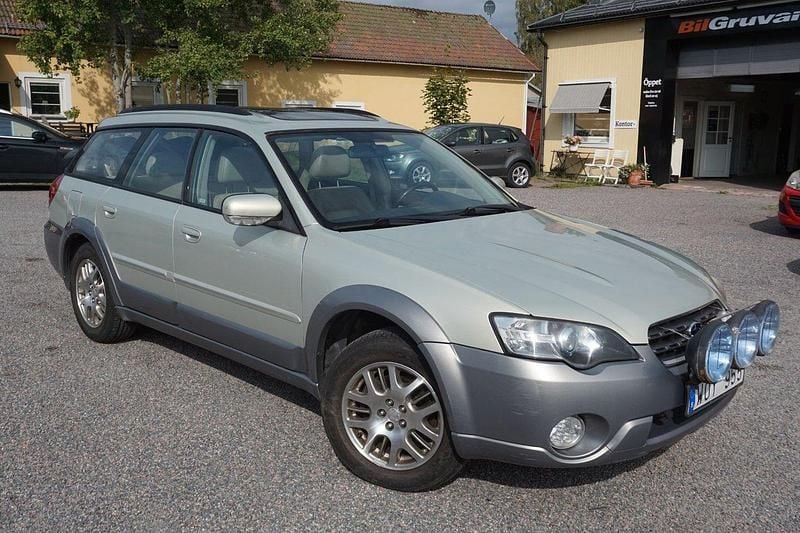 Ljusgul Begagnad 2004 Subaru Outback SUV | 44 900 kr (Lite dyr) - Bild 1/4