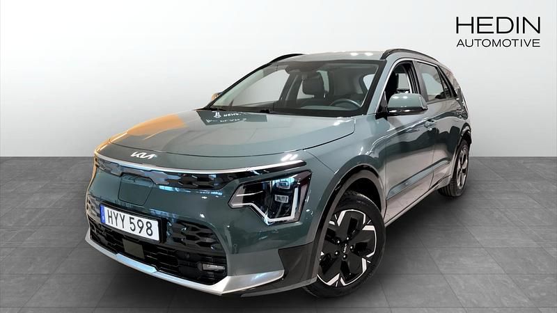 Grön (green) Begagnad 2022 Kia e-Niro 2 SUV | 309 900 kr (Lite dyr) - Bild 1/4