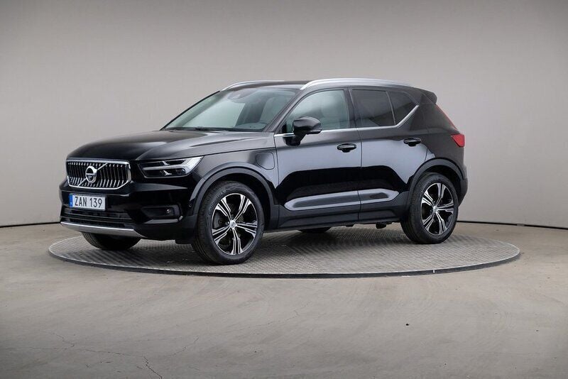 Svart Begagnad 2020 Volvo XC40 Inscription SUV | 335 000 kr (Bra pris) - Bild 1/4