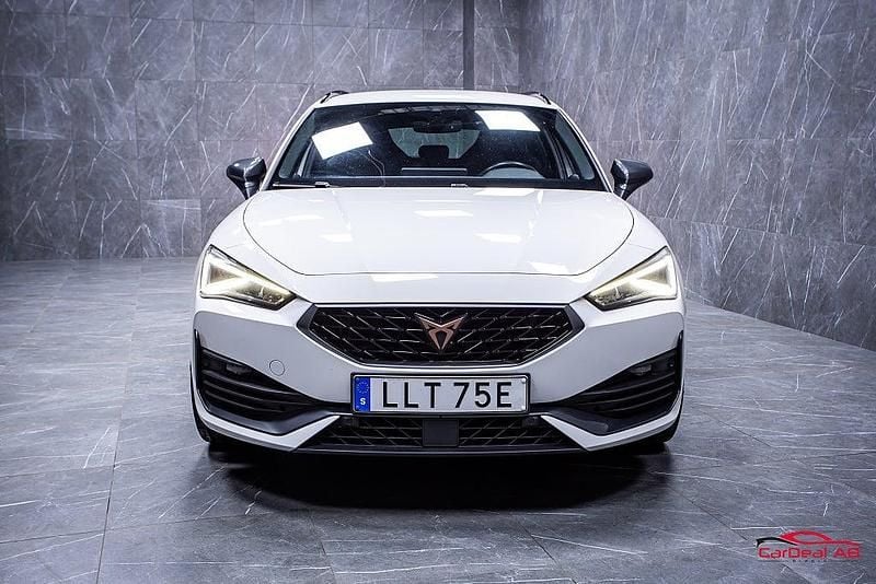 Begagnad Cupra Leon 150 HK (110 kW) 2023 Vit Kombi