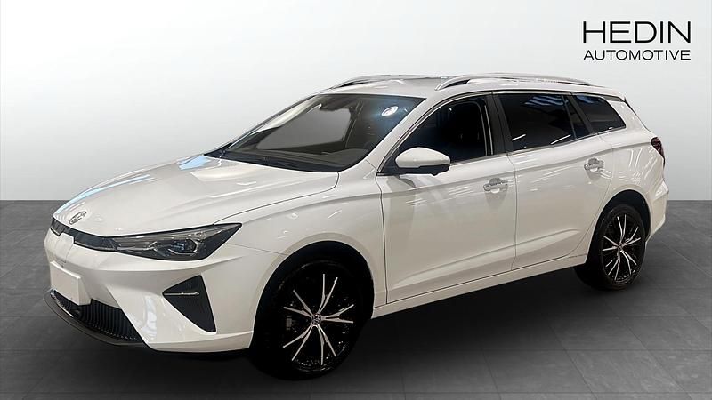 Vit Begagnad 2024 MG MG5 EV Long Range Kombi | 234 900 kr (Marknadspris) - Bild 1/4