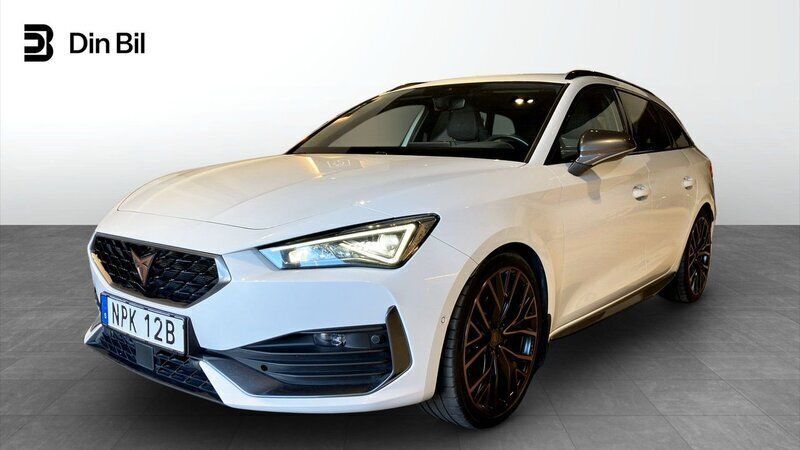 Vit Begagnad 2023 Cupra Leon VZ Kombi | 349 900 kr (Marknadspris) - Bild 1/4